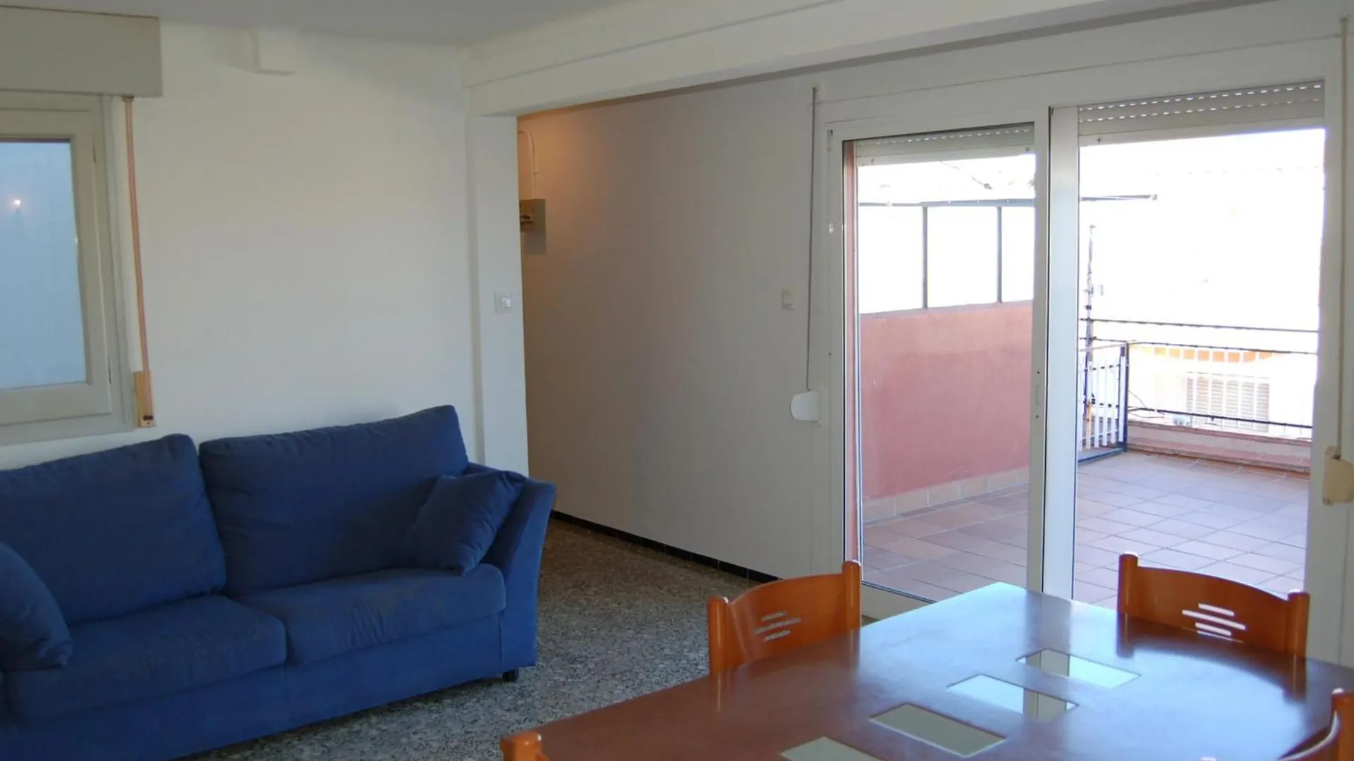 Atico Con Gran Terraza, A 100M De La Playa Del Port De Llanca, Con Wifi, Tv Y Cocina Renovada - Es-228-31 Apartment Spain