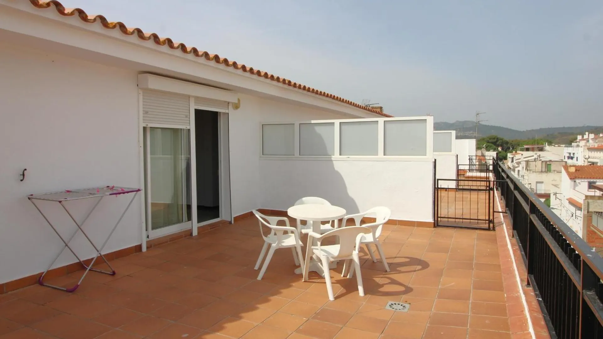 Апартаменты Atico Con Gran Terraza, A 100M De La Playa Del Port De Llanca, Con Wifi, Tv Y Cocina Renovada - Es-228-31